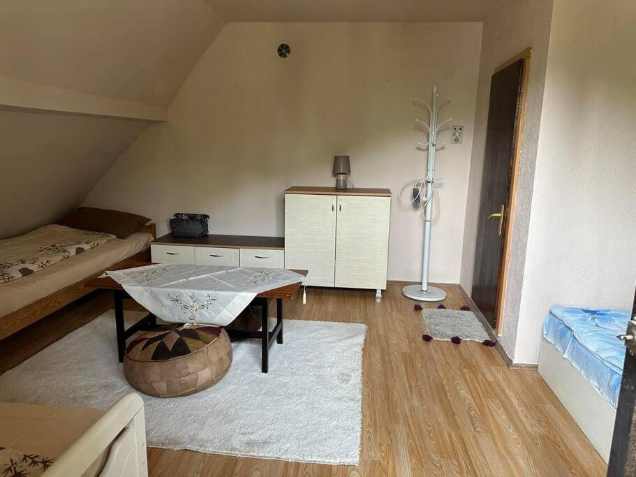 Cosy Mountain Villa In Nizepole Битоля Екстериор снимка